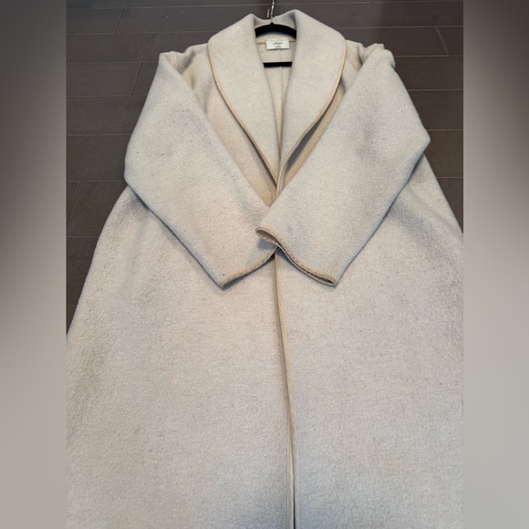 ARITZIA Wilfred Charlize Coat - Picture 4 of 9